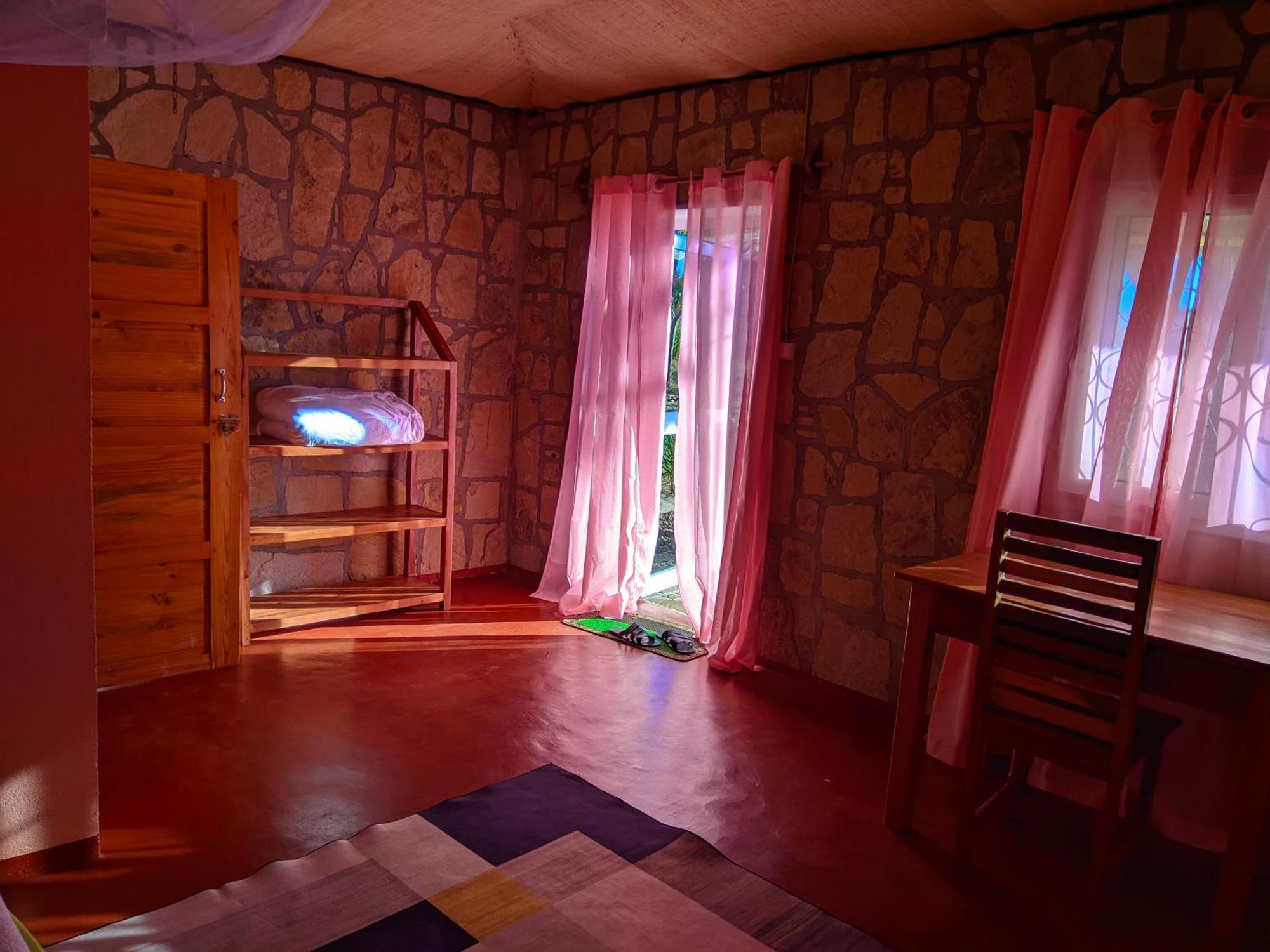Chambre D'Hote Ristorante Pizzeria Liberta Ranohira 외부 사진